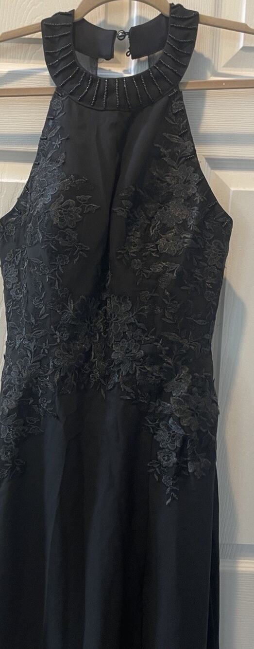 Evening gown dress Top Beaded Collar With Lace Appliqué Corset Back NWT Sz 4